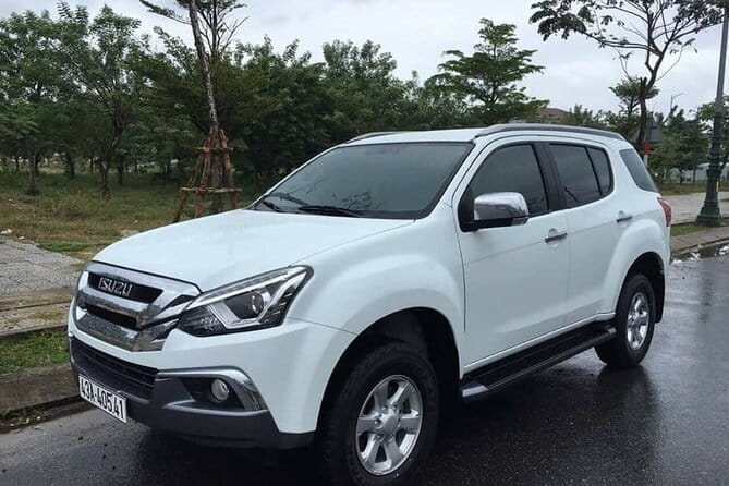 Da Nang Airport Arrival Private transfer to Hoi An - The 45-minute ride: A/C comfort and a smooth handoff