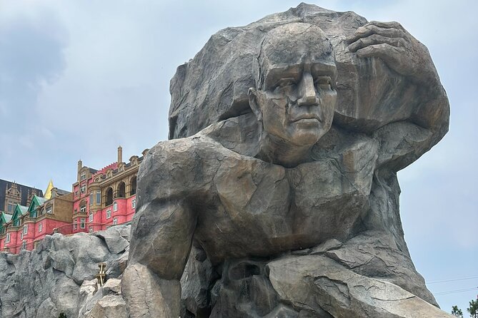 DA NANG Ba Na Hills, Golden Bridge & Cable Cars PRIVATE TOUR - Cable car to Ba Na Peak: that big-altitude shift
