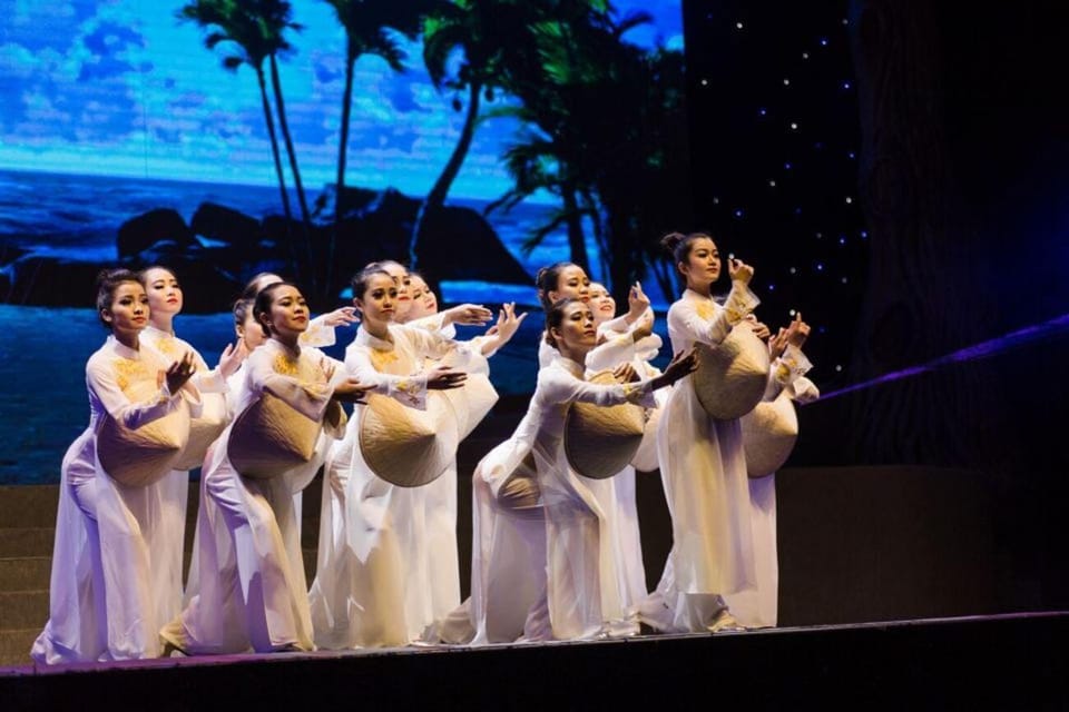 Da Nang: Charming Da Nang Show Ticket - Price and logistics: is $22 good value?