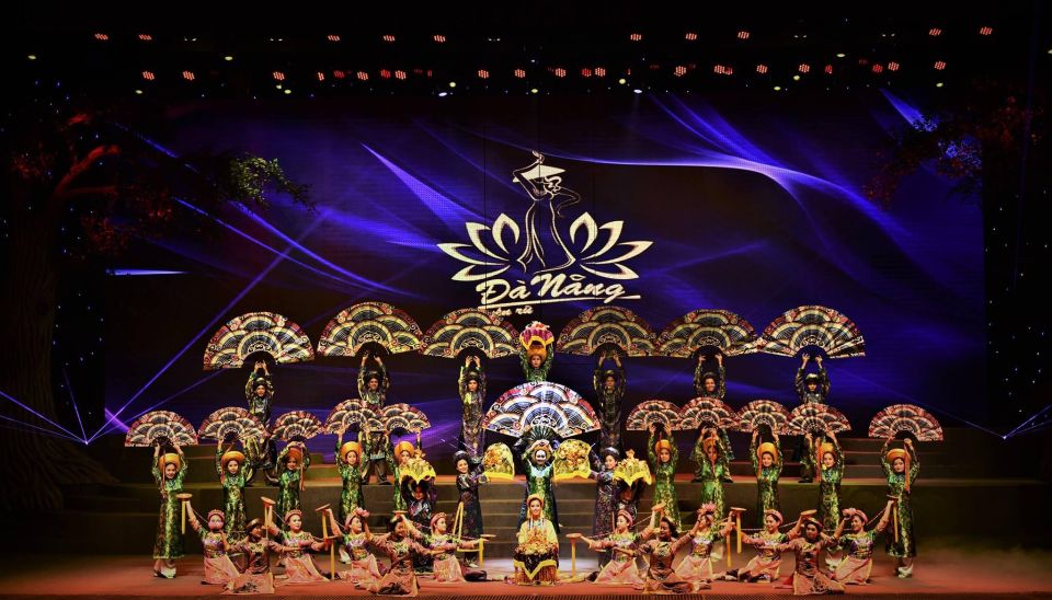 Da Nang: Charming Danang Show Ticket - Showtime planning: 17:00 or 19:30, and what “one show” really means