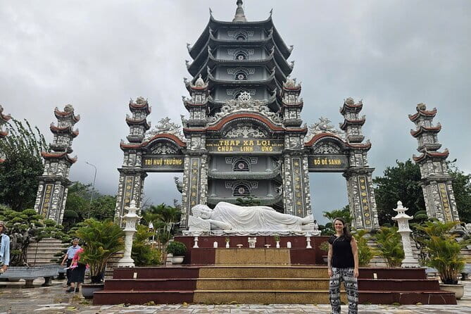 Da Nang City Sightseeing Private Tour With Funny Tour Guide - Dragon Bridge: short stop, easy logistics, river context