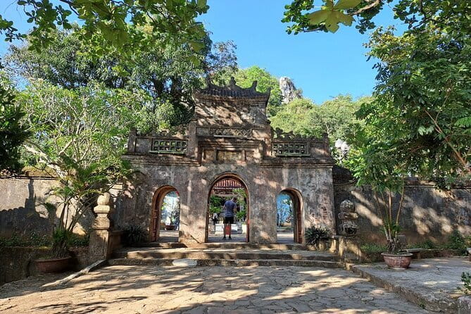Da Nang City Sightseeing Private Tour With Funny Tour Guide - Linh Ung Pagoda and Lady Buddha: the 67-meter payoff