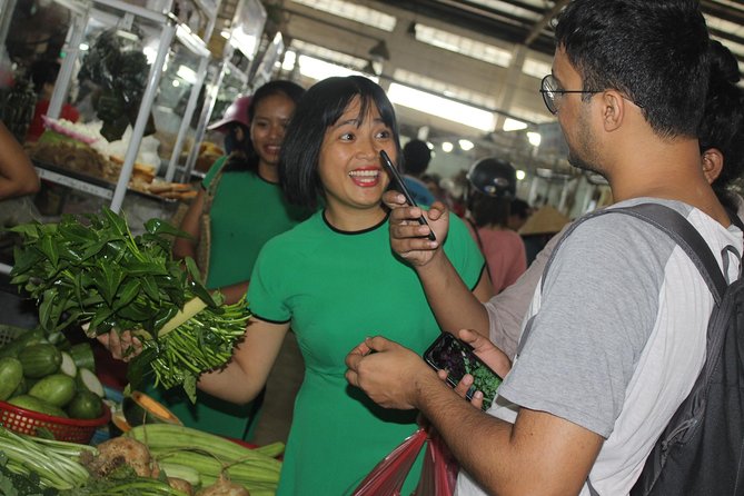 Da Nang Cooking Class with Coffee Tasting and Market Visit - Market Visit at Trần Quốc Toản: Ingredients You Can Actually Find Again