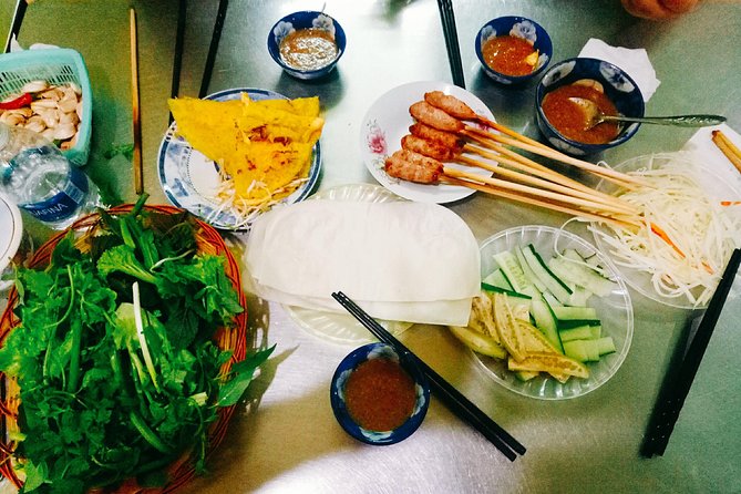 Da Nang Food Tour By Motorbike - Han Market Kickoff: A 30-Minute Start With Local Bearings
