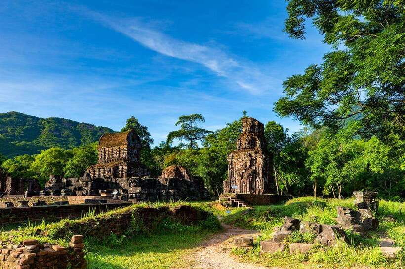 Da Nang: Full-day My Son Sanctuary And Hoi An Heritage Tour - Lunch in Hoi An Area: Refuel Without Losing the Timeline