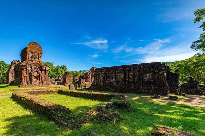 Da Nang: Full-day My Son Sanctuary And Hoi An Heritage Tour - Tan Ky’s Old House and the Japanese Covered Bridge