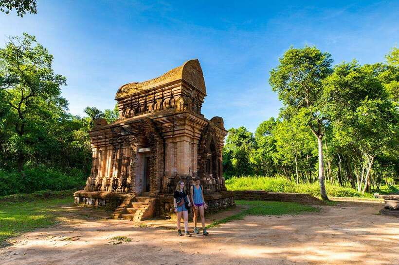 Da Nang: Full-day My Son Sanctuary And Hoi An Heritage Tour - Guides Can Make or Break the Day