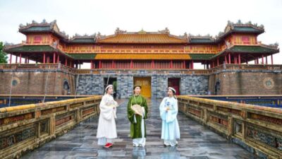 Da Nang: Imperial City of Hue Day Trip with Lunch and Ticket - Khai Dinh Tomb: the royal stop that looks like it belongs in another era