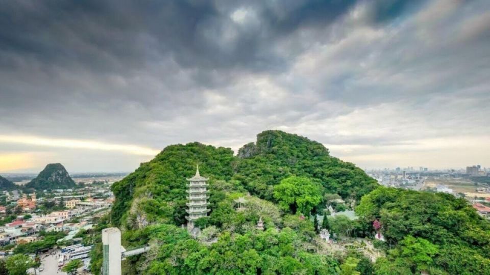 Da Nang : Lady Buddha - Marble Mountains - Am Phu Cave Tour - Rain, clouds, and real-world expectations