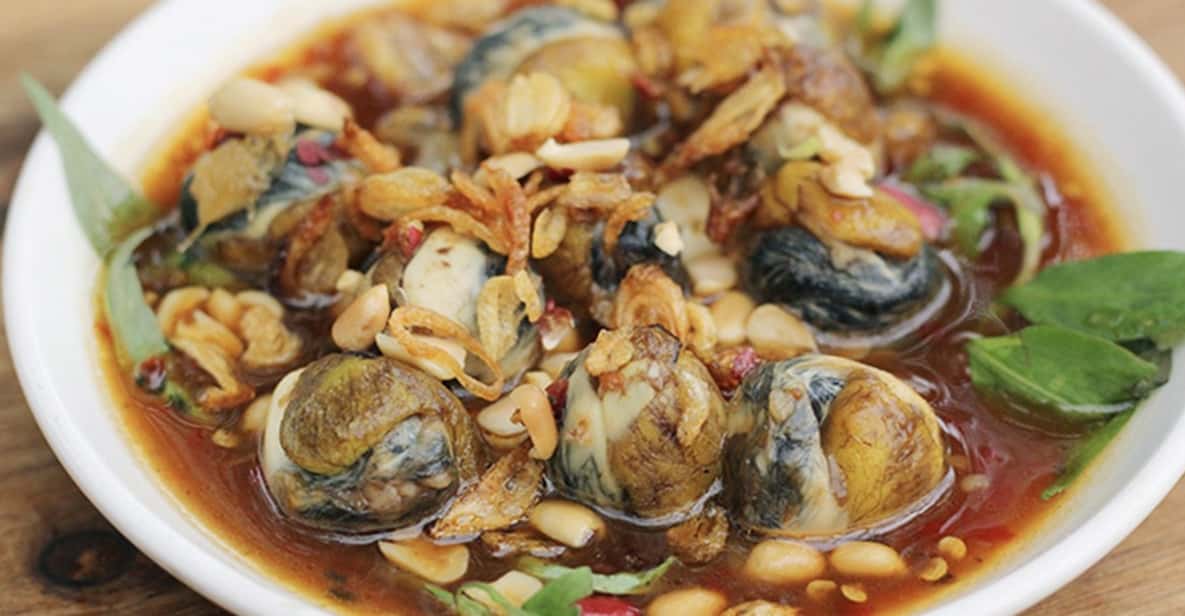 Da Nang: Local Street Food Walking Tour - Why Da Nang street food makes sense as a walking tour