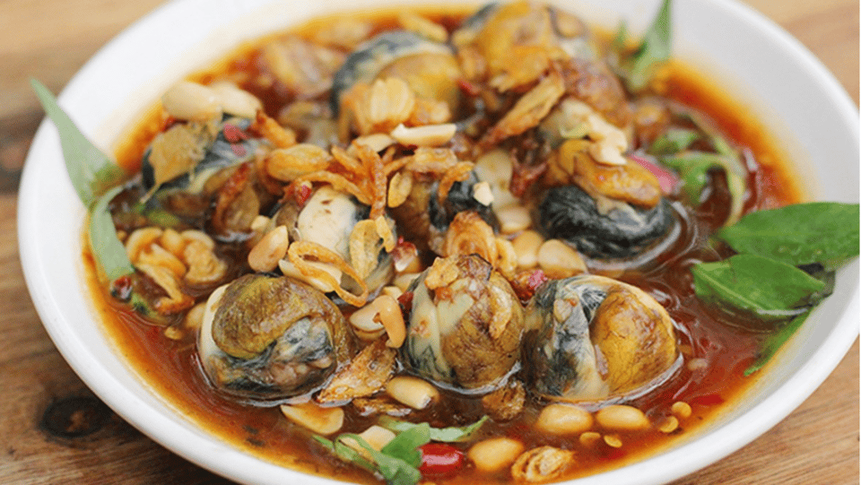 Da Nang: Local Street Food Walking Tour - Inside the 6 stops: how each tasting spot works