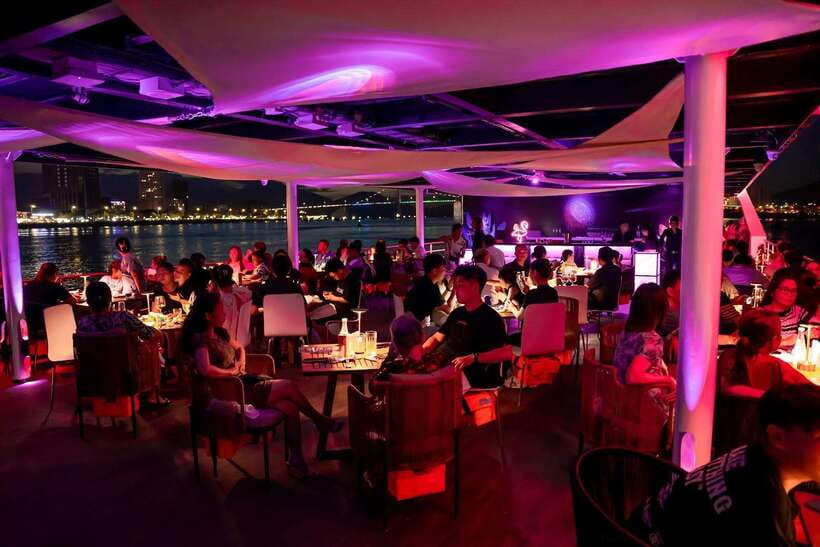 Da Nang: Poseidon Cruise with Dinner and Dragon Bridge Show - Da Nang landmarks by night: bridges and the Sun Wheel