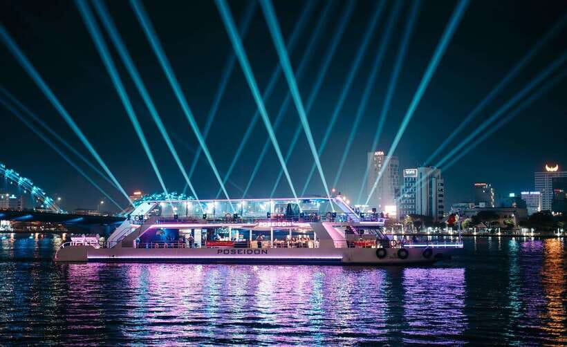 Da Nang: Poseidon Cruise with Dinner and Dragon Bridge Show - Weather and “real life” issues: rain, loud music, and small mix-ups