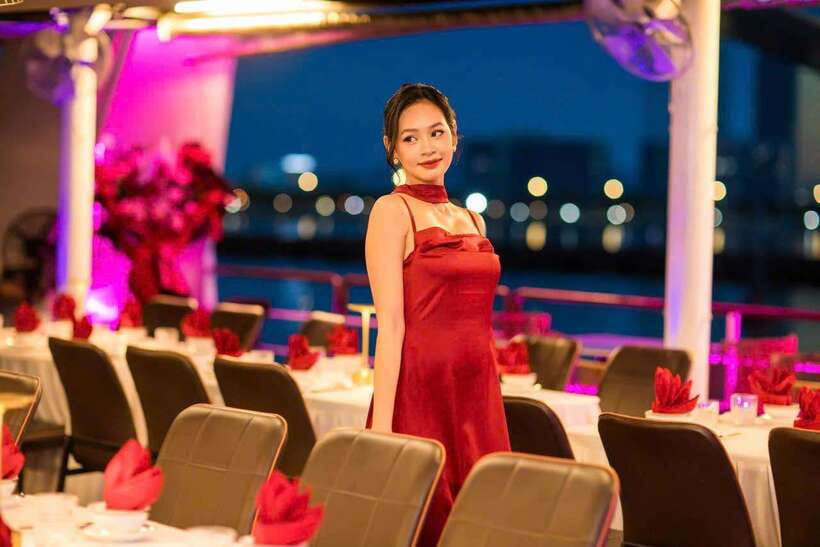 Da Nang: Poseidon Cruise with Dinner and Dragon Bridge Show - Who should book this Poseidon Cruise (and who might skip it)