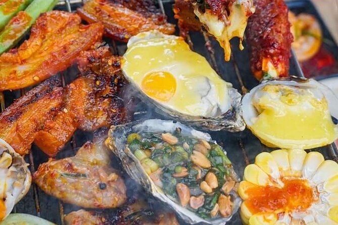 DaNang Night Foodie Tour-Sighseeing with Aodai Lady Rider Private - Night market time plus extra photo stops (what to expect)