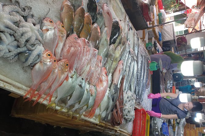 Danang Walking Food Tour - Guides (Loi/Lui) and how they shape the whole experience