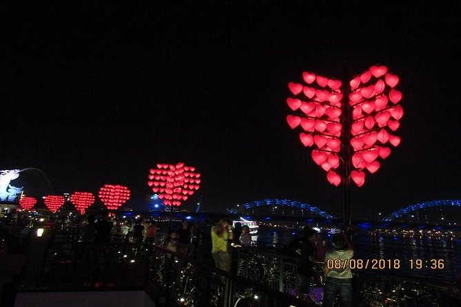 Dragon Cruise by Romantic Yatch: Tasty Beer/Flower/Cake & Dance - Cham Pa dance onboard: small performance, real cultural flavor