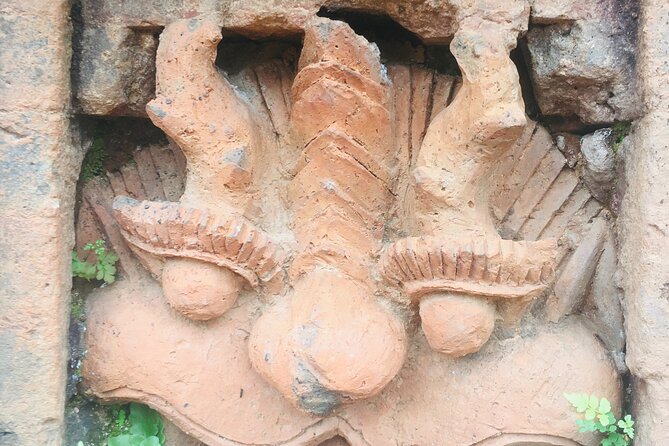 Early My Son tour/transfer and tour start from 8 a.m - A Guide Who Turns Bricks Into Meaning