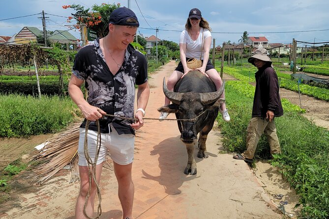 Explore Hoi An ancient town and local villages with a local guide - Cẩm Thanh water coconut village: basket boat + crab catching