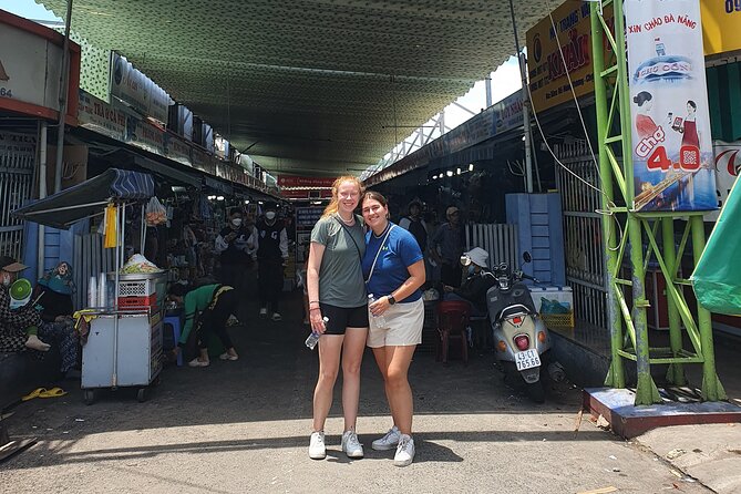 Explore Hoi An and Da Nang by private tour with local guide - Con Market bargaining practice and Dragon Bridge photos with guidance
