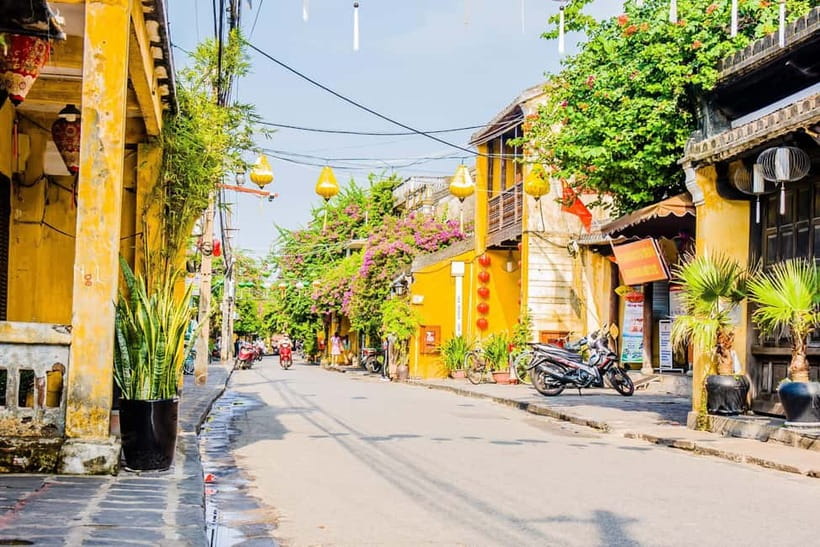 From Da Nang: Hoi An Old Town Tour, Night Market & Boat Ride - Cam Thanh Coconut Village: bamboo basket boat and real village life