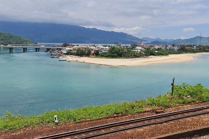 Guided Private Hue City Tour from Da Nang or Hoi An - Hai Van Pass: sea-level drama and war-bunker photo ops