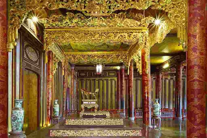 Hai Van Pass and Hue City Sites Deluxe Small Group Tour - Thien Mu Pagoda at 3:00pm: the cultural anchor before the ride back