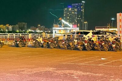 Han River by Night: Boat Trip Experience in Da Nang city, Vietnam - Dragon Bridge fire and water show at 20:30