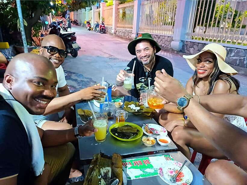 Hoi An/Da Nang: Da Nang Food Tour & Cruise Trip on Han River - Practical tips so your night stays fun
