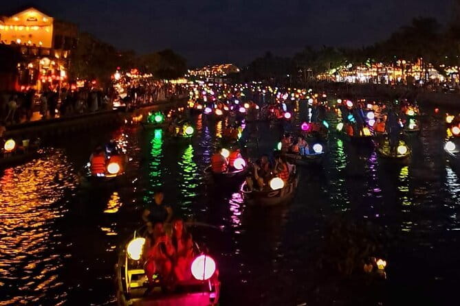 Hoi An Walking Tour, Sampan Boat Trip , Foodie Tour by Night - How this Hoi An walking-food-lantern route earns its value