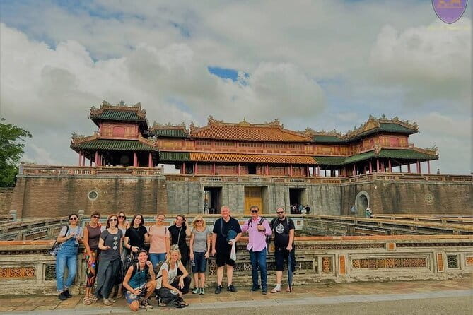 Hoi An Walking Tour, Sampan Boat Trip , Foodie Tour by Night - Sampan boat trip on the Thu Bon River: lantern release and a wish