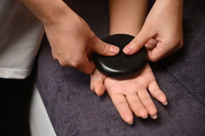 Hot Stone Massage For Full Body Blood Circulation At Da Nang - Your 1-Hour Session: What to Expect From Start to Finish