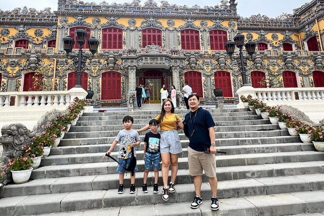 HUE City 1 Day Guided Tours from Da Nang City - Thien Mũ Pagoda at 15:00: a calming close to the day