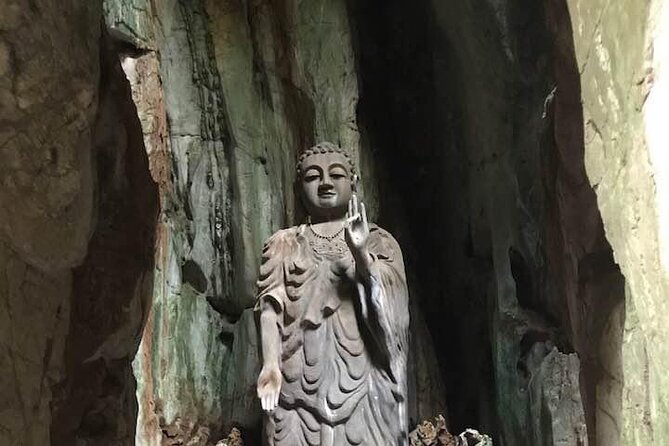 Marble mountain and Linh Ung temple from Da Nang/ Hoi An (4 hour) - The sculpture workshop stop: seeing stone work in context