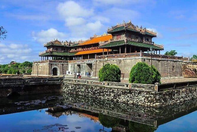 Marble Mountains and Ba Na Hills (Golden Bridge) full day tour - Value for your money: why $141 can work (or not)