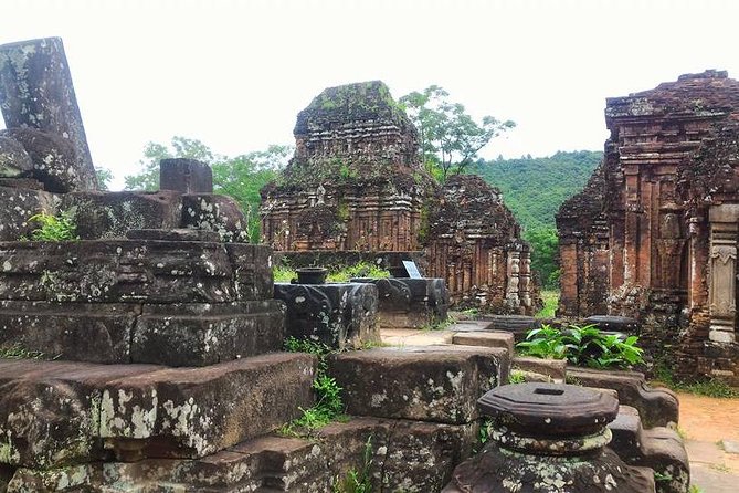 My Son Sanctuary and Marble Mountains from HOI AN OR DA NANG - Pickup and the air-conditioned ride: where the day starts strong