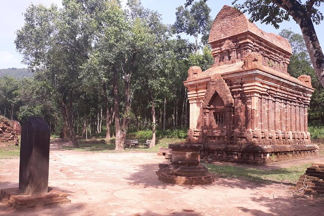 My Son Sanctuary and Marble Mountains from HOI AN OR DA NANG - Marble Mountains: five elements, caves, tunnels, and summit time