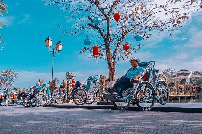 Private car from Danang to Hoi An - Direct ride vs. optional sightseeing stops ($5 per stop)