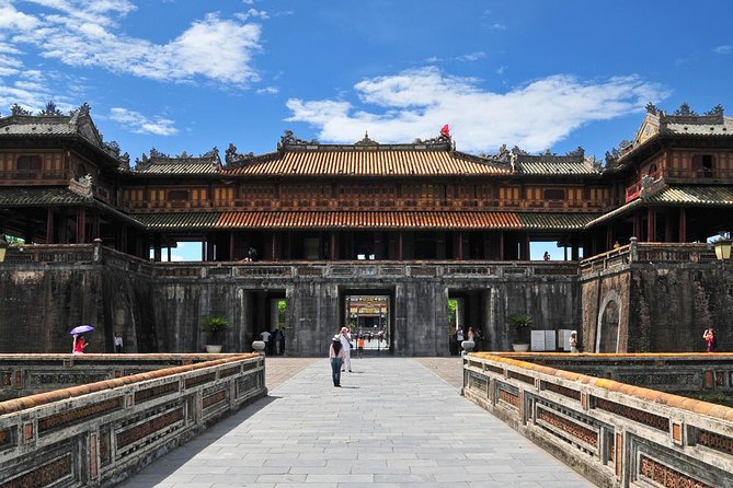Private Full-Day Tour of Hue from Da Nang or Hoi An City - The morning drive: comfort, water, and timing