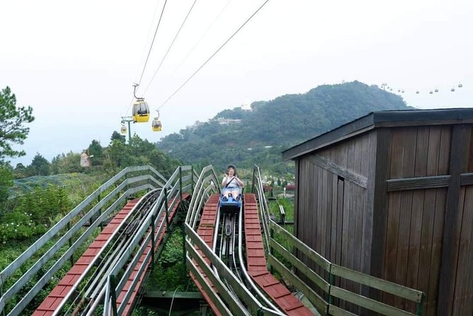 Private guided Sunworld Ba Na Hills & Golden Hands Bridge - Golden Bridge: the photo moment that can also teach you timing
