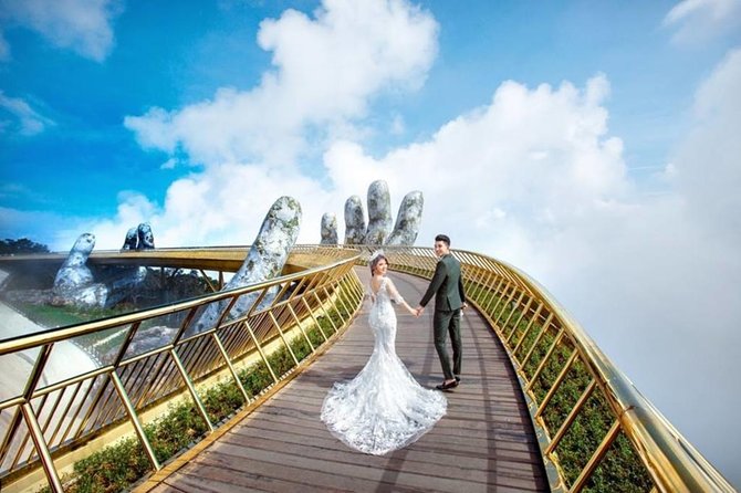 PRIVATE Half day to Golden Bridge Bana hill from Danang City - Cable cars first: Dream Stream to see the complex from above