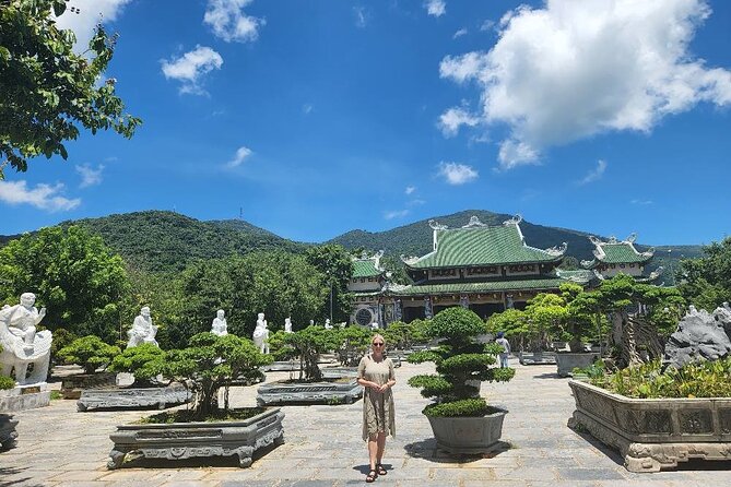 PRIVATE TOUR at Marble Mountains - Am Phu Cave & Monkey Mountain - Son Tra Peninsula and the Lady Buddha Statue: 17 Floors Facing the Sea