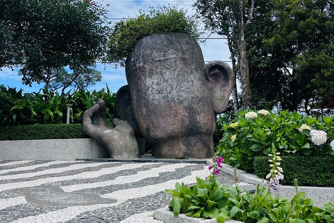 Private Trip to the Golden Bridge & French Village - Linh Ung Pagoda: a calm spiritual break with mountain views
