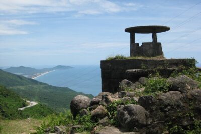 Round Trip: Da Nang/Hoi An – Hue with English-Speaking Driver - Thien Mu Pagoda: Hue’s Landmark Temple Moment