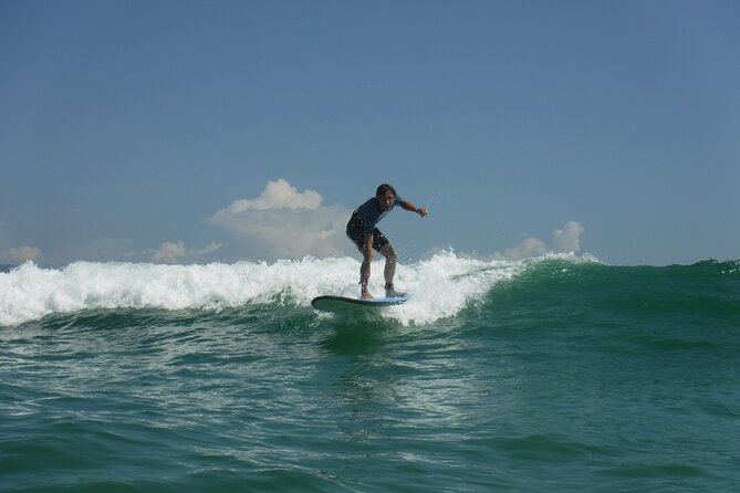 Surf Lessons - Equipment and coaching that keep you from stalling out